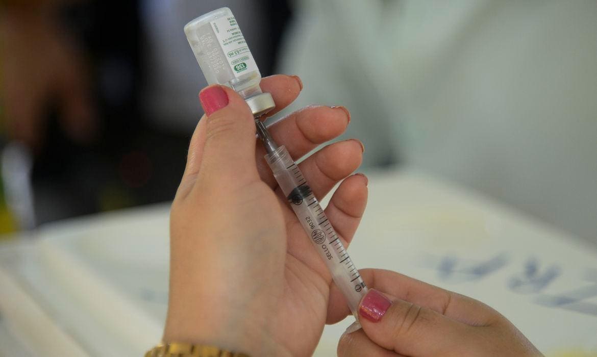 Vacina contra a gripe está disponível nos centros de saúde de BH