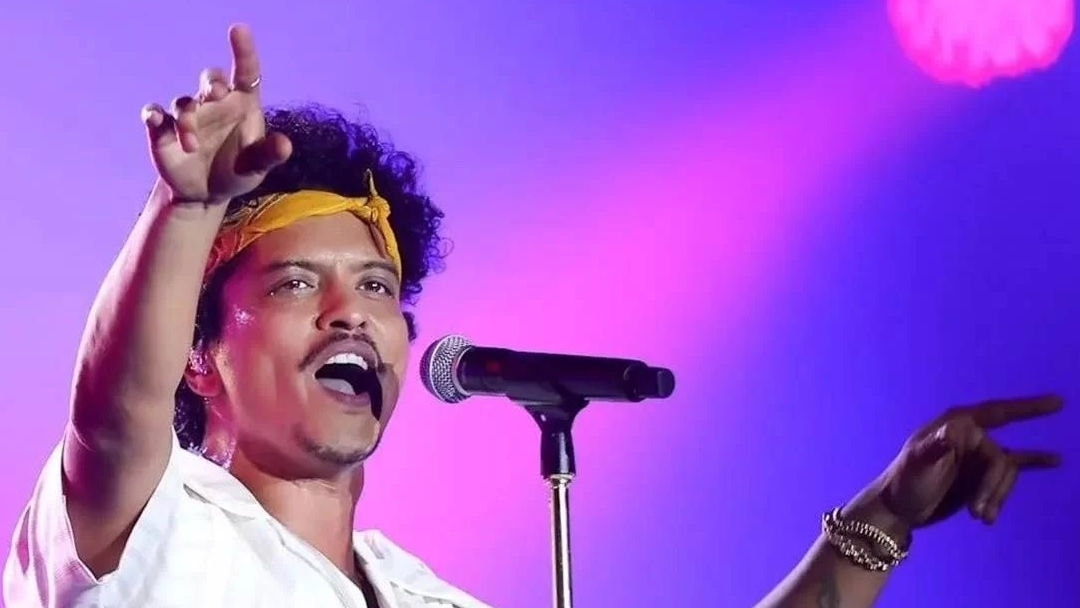 O cantor Bruno Mars é considerado o 'novo Rei do Pop'