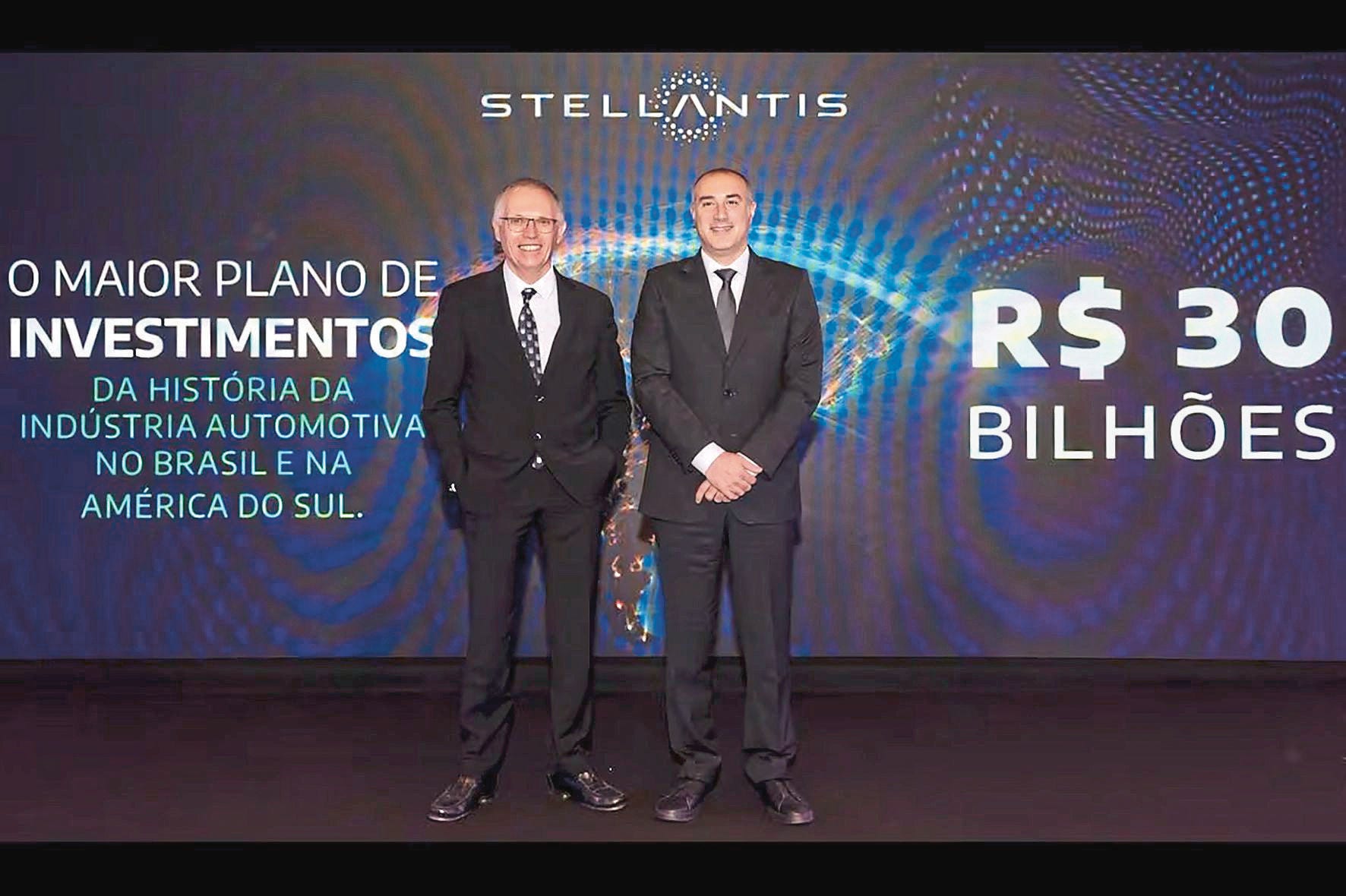 O CEO global da Stellantis, Carlos Tavares, e o presidente na América do Sul, Emanuelle Capellano
