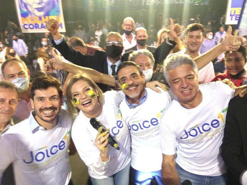 A candidata à Prefeitura de São Paulo, Joice Hasselmann, e seu partido, o PSL, declararam voto em Bruno Covas no segundo turno