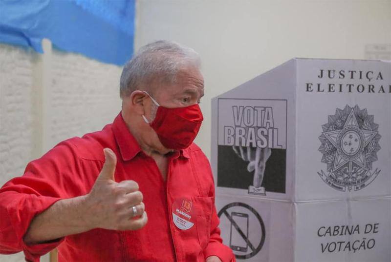 O ex-presidente Luís Inácio Lula da Silva, figura histórica do PT, pediu voto para Guilherme Boulos (PSOL) que está na disputa pela Prefeitura de São Paulo