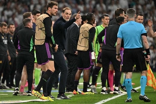 Bayern Munich's German head coach Thomas Tuchel gestures to the linesman during the UEFA Champions League semi final second leg football match between Real Madrid CF and FC Bayern Munich at the Santiago Bernabeu stadium in Madrid on May 8, 2024. (Photo by JAVIER SORIANO / AFP)