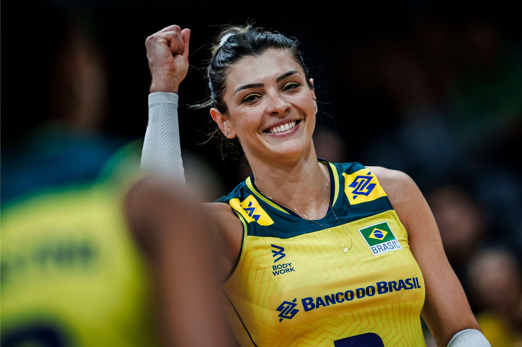 Rosamaria, oposta da seleção brasileira, avalia primeira semana de Liga das Nações